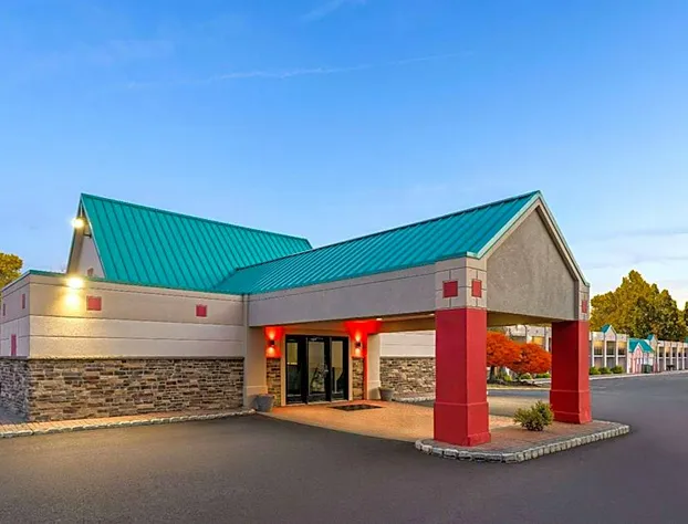 Ramada by Wyndham Parsippany hotel detail image 1