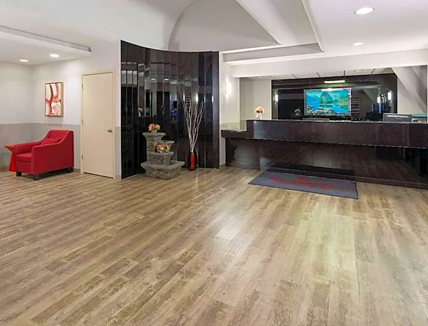 Ramada by Wyndham Parsippany hotel detail image 4