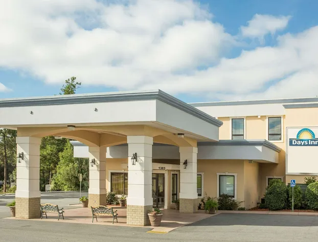 Days Inn by Wyndham Valdosta/Near Valdosta Mall hotel detail image 1