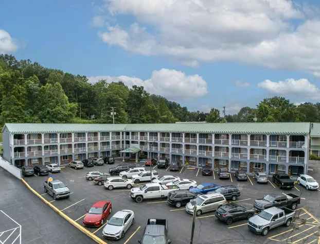 SureStay Hotel by Best Western Summersville hotel detail image 3