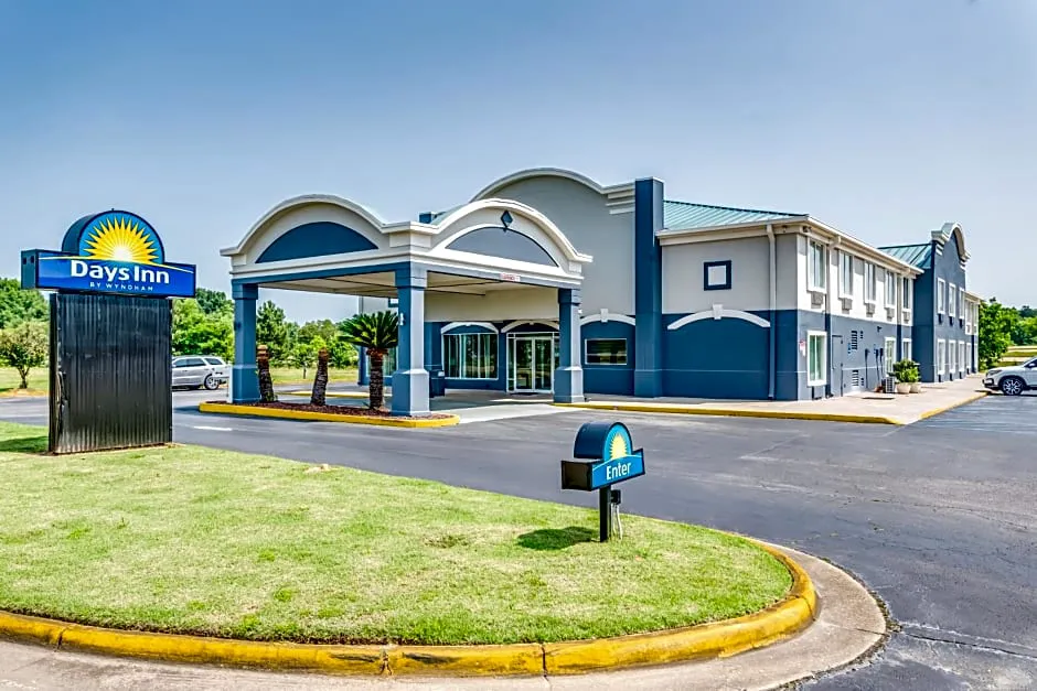 Days Inn by Wyndham Coliseum Montgomery AL hotel hero