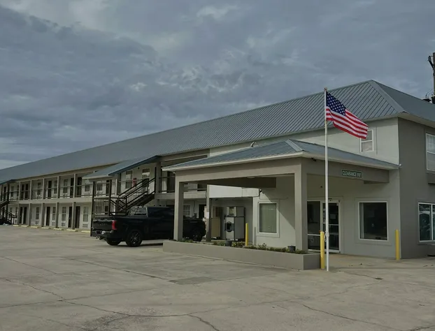 Garden Inn & Suites hotel detail image 2