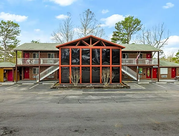 The Lookout Lodge hotel detail image 3