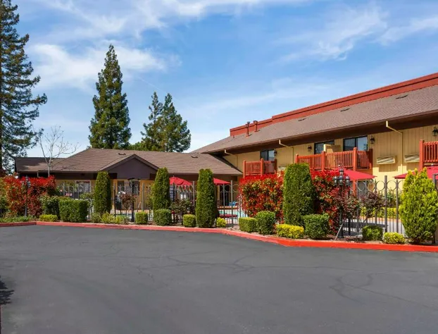 Best Western Plus Placerville Inn hotel detail image 1