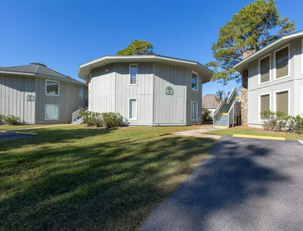 Country Club Villas hotel detail image 1