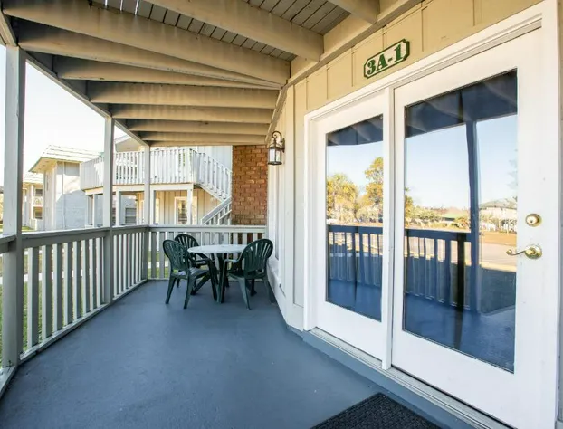 Country Club Villas hotel detail image 2