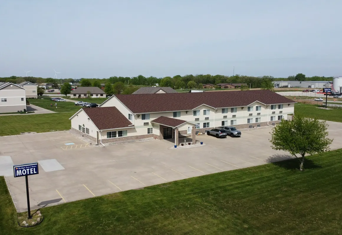 Budgetinn & Suites hotel hero