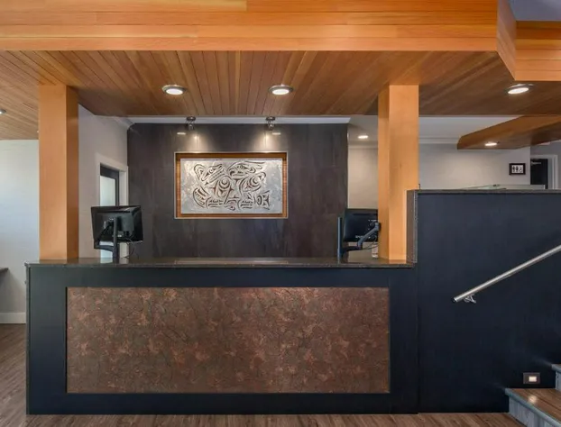 Inn On Long Lake hotel detail image 4