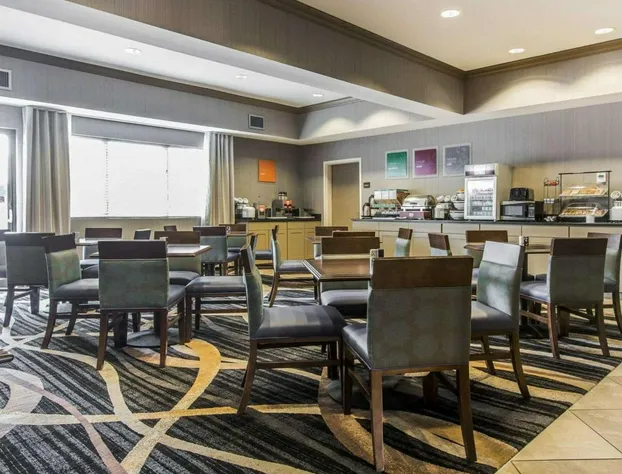 Comfort Inn Sullivan hotel detail image 4