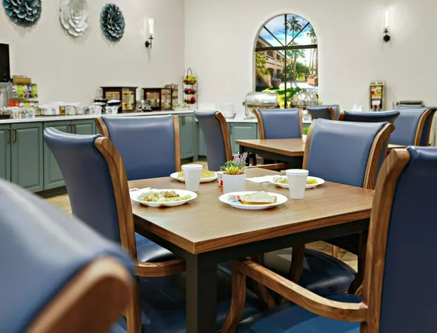 La Fuente Inn & Suites hotel detail image 3