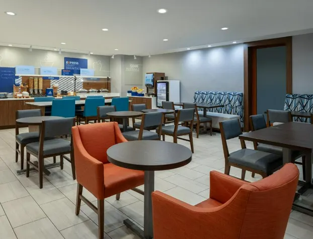 Holiday Inn Express Vancouver North - Salmon Creek by IHG hotel detail image 4