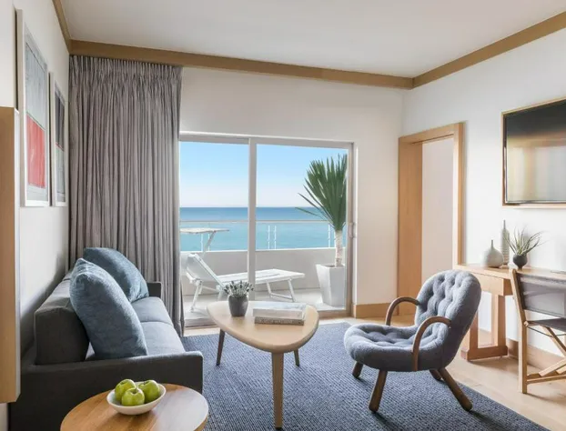 Malibu Beach Inn hotel detail image 4