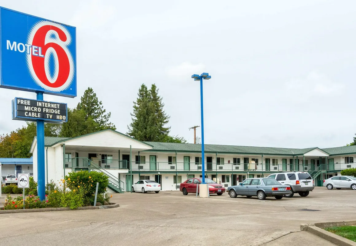 Motel 6 Albany, OR hotel hero
