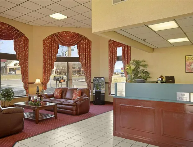 Days Inn by Wyndham Apple Valley Pigeon Forge/Sevierville hotel detail image 4