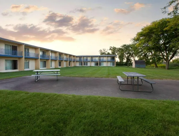 Baymont by Wyndham Bay City hotel detail image 3