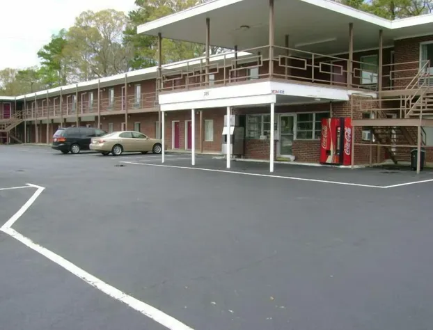 Sherwood Motel hotel detail image 2