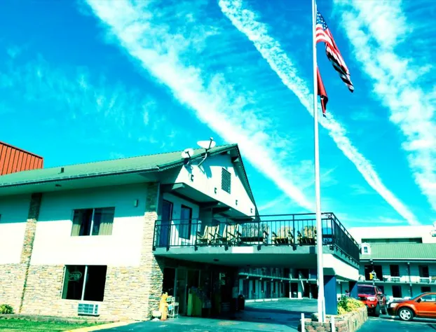 Pigeon Forge Parkway Inn hotel detail image 1