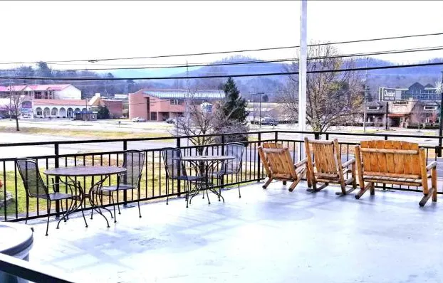 Pigeon Forge Parkway Inn hotel detail image 2