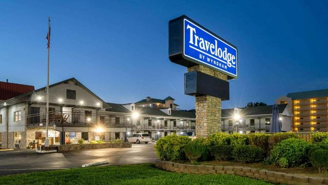 Travelodge by Wyndham Pigeon Forge hotel detail image 2