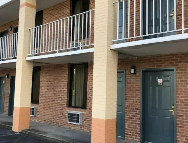 Tree Top Inn Florence hotel detail image 3