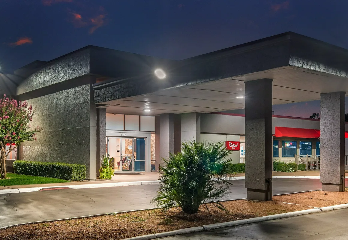 Red Roof Inn Lewisville hotel hero
