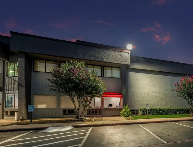 Red Roof Inn Lewisville hotel detail image 3