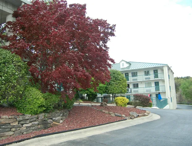 Days Inn by Wyndham Branson/Near the Strip hotel detail image 4