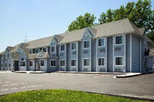 Microtel Inn & Suites by Wyndham Sainte Genevieve hotel hero