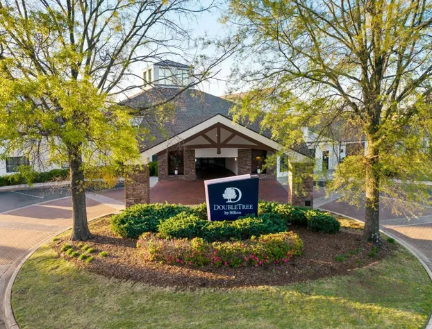 DoubleTree Suites by Hilton Hotel Huntsville South hotel detail image 2