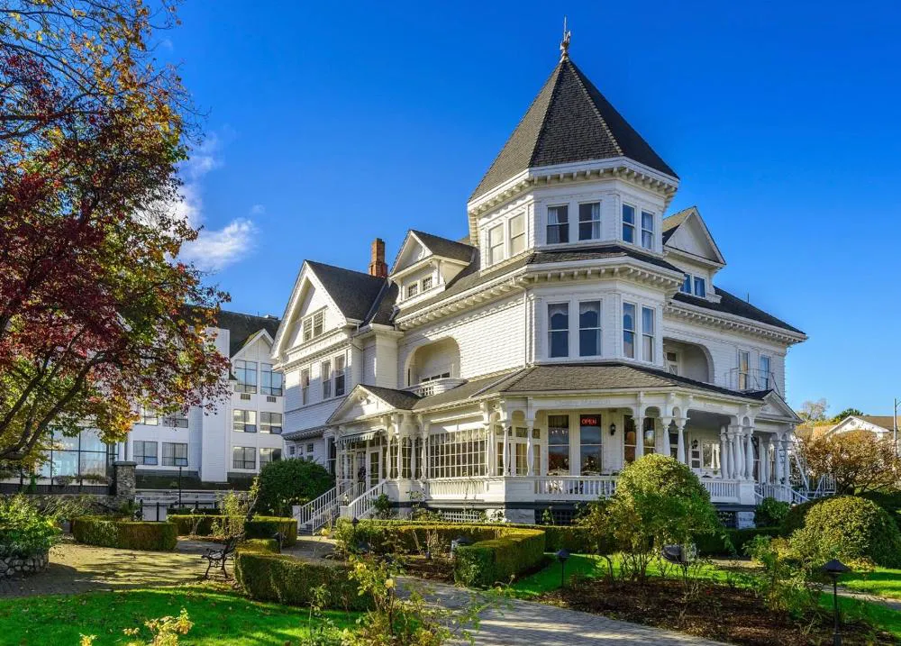 Pendray Inn & Tea House hotel hero