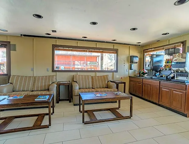 Pioneer Lodge Springdale hotel detail image 4