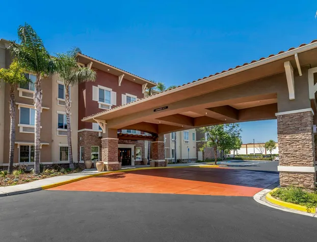 Comfort Inn & Suites near Ontario Airport hotel detail image 2