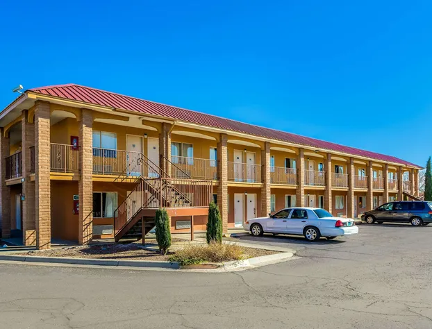 Rodeway Inn & Suites hotel detail image 4