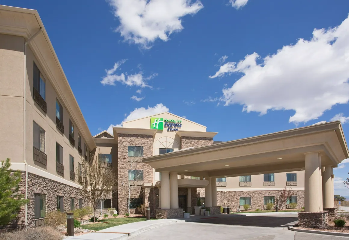 Holiday Inn Express & Suites Los Alamos Entrada Park by IHG hotel hero