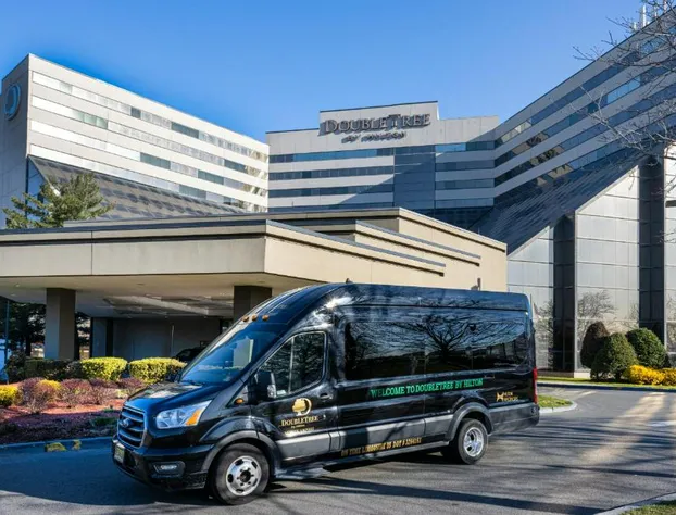 DoubleTree by Hilton Hotel Newark Airport hotel detail image 2