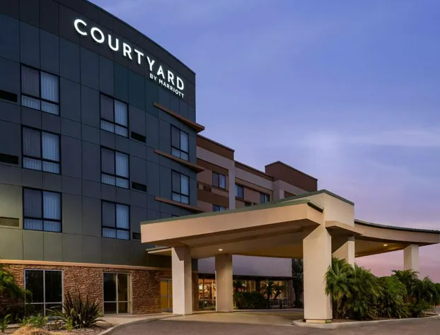 Courtyard San Diego Oceanside hotel detail image 1