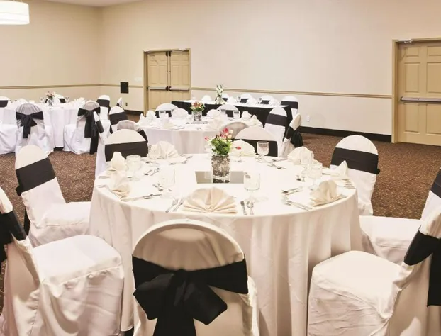 La Quinta Inn & Suites by Wyndham Conference Center Prescott hotel detail image 2