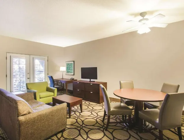 La Quinta Inn & Suites by Wyndham Conference Center Prescott hotel detail image 3