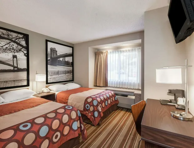 Super 8 by Wyndham Schenectady/Albany Area hotel detail image 3