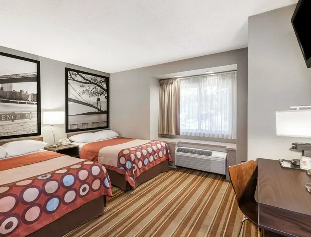 Super 8 by Wyndham Schenectady/Albany Area hotel detail image 2