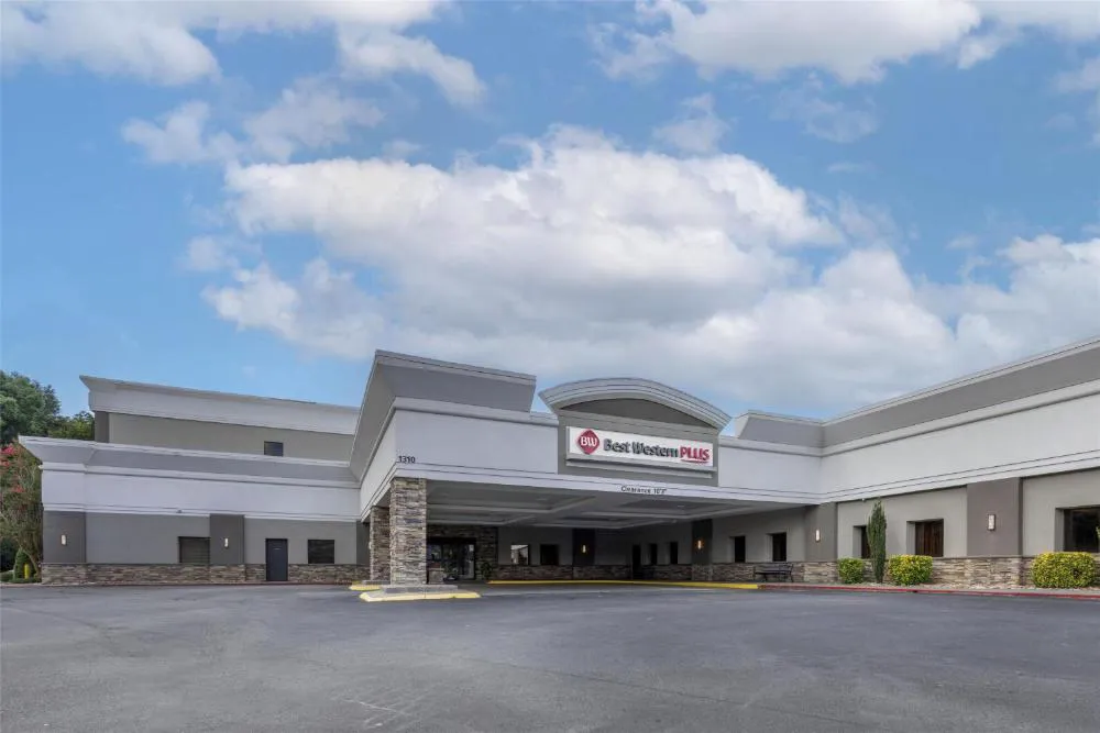 Best Western Plus Clemson Hotel & Conference Center hotel hero