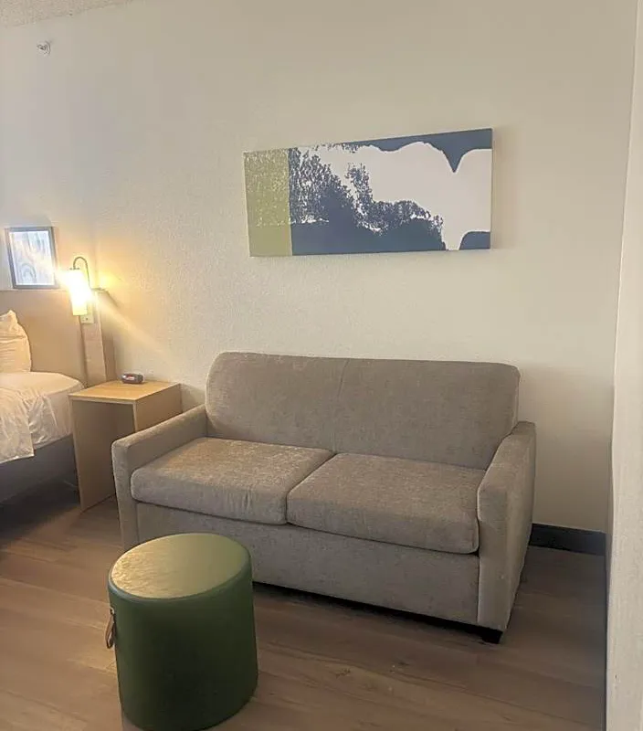 Spark by Hilton Lakewood Denver Southwest hotel hero