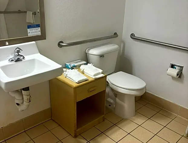 Spark by Hilton Lakewood Denver Southwest hotel detail image 3