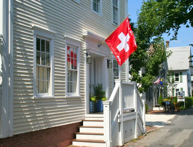 Benchmark Inn hotel detail image 2