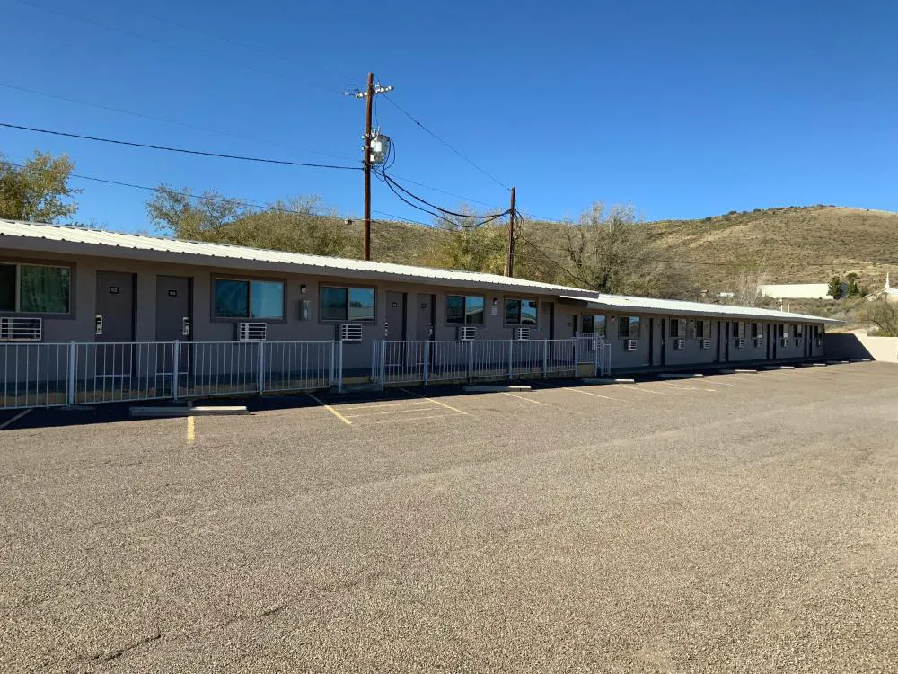 Value Lodge hotel hero