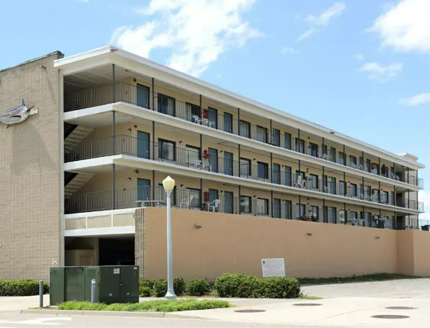 Blue Marlin Inn & Suites hotel detail image 3