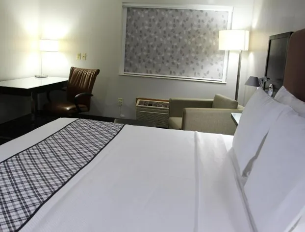 Westbridge Inn & Suites Carrollton hotel detail image 3