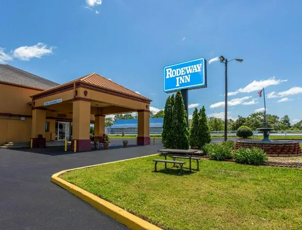 Rodeway Inn Denmark - Jackson hotel detail image 3