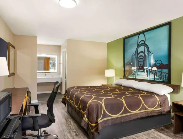 Super 8 by Wyndham Brookhaven hotel detail image 2