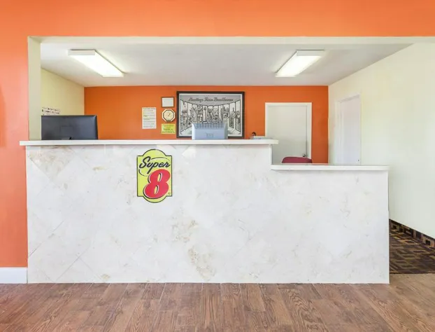 Super 8 by Wyndham Brookhaven hotel detail image 4